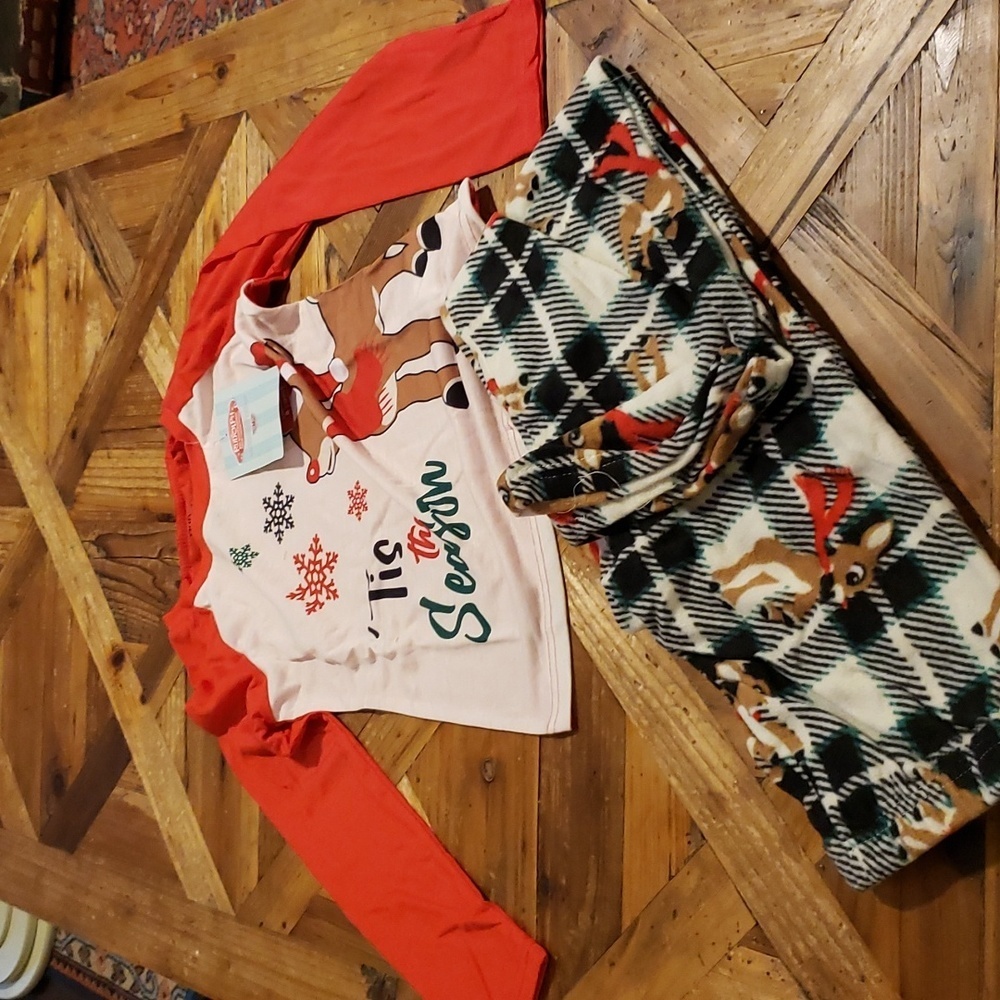 Rudolph Red nose reindeer 2 pc pajamas size 8
